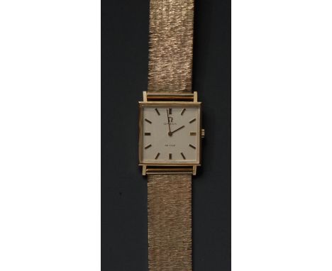 Omega - a vintage 1970s gentleman's 9ct gold De Ville wristwatch, cream square dial, block baton indicators, ridged hands, Ca