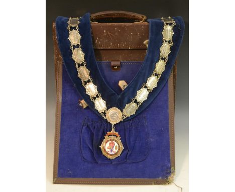 Hostelry - Regalia, jewel and collar of the President of the National Union of Club Stewards and hotel Managers. Pendant so i