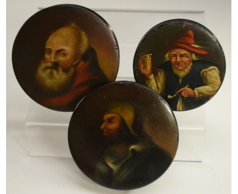 A 19th century papier-mâché circular table-top snuff box, the push-cover painted with a portrait profile of Pope Paul III, Mi