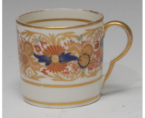 A Pinxton coffee can, pattern 343, decorated in the Imari palette with winged flower roundels, amongst scrolls, ear shaped ha