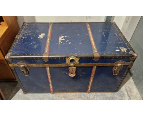 Large metal, brass and leather bound travelling trunk&nbsp;in blue&nbsp;

Property of Dunkirk Manor, Theescombe, Stroud