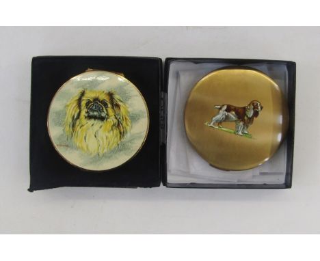 Stratton compact&nbsp;printed with a Pekingese after KF Barker, another compact showing a liver and white Springer Spaniel, f