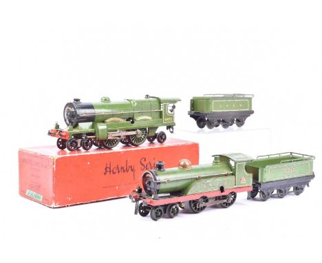 Hornby 0 Gauge Clockwork LNER green Tender Locomotives, No 3C 4-4-0 4472 'Flying Scotsman' Locomotive and Tender (this is the