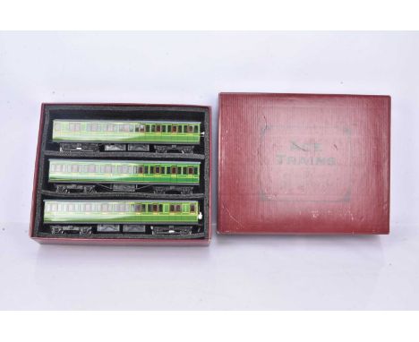 ACE Trains 0 Gauge SR green 3-Car EMU Set, comprising, Power, Trailer and Centre Car, in original box, E, appears lightly run