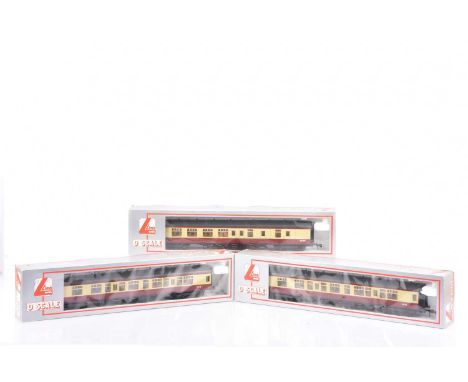 Three Lima 0 Gauge BR blood/custard Coaches, All 2nd (2) and Brake/2nd, in original boxes, VG, boxes G (3)