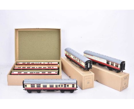 ACE Trains 0 Gauge BR  blood and custard 'The Elizabeth' six Coach Set, comprising, C/5 3-Coach set, Brake/2nd, All 2nd and A
