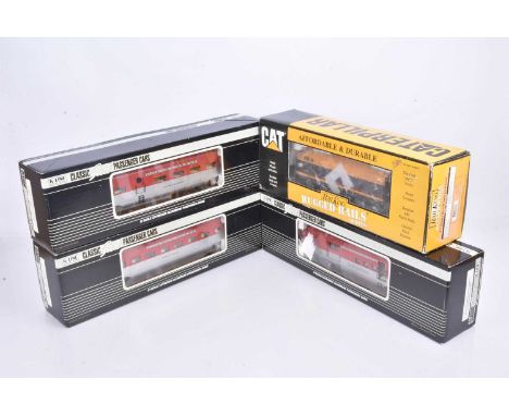 K-Line 0 Gauge Golden State silver and Red Coaches and Rail King Cat F3, K-Line 'Golden Divan', Railway Post office and 'Gold