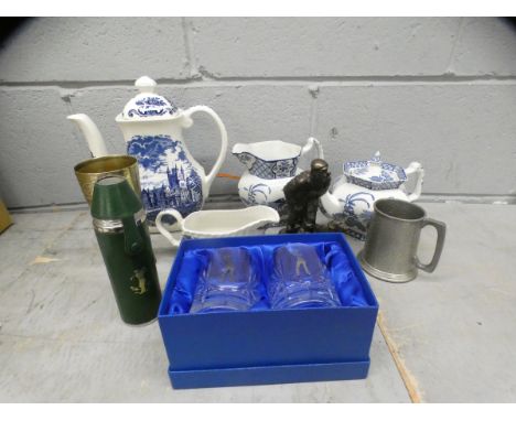 Blue and white china, two glasses with golfer motifs, a gold drinks flask with cups, a metal figure, a pewter tankard, a snoo