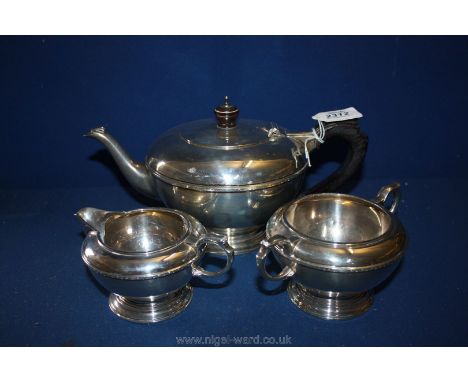 A three piece Silver Mappin & Webb Teaset, London 1936/37, total weight 1123 gms approx.(Teapot 723, Sucrier 220, Jug 180 gms