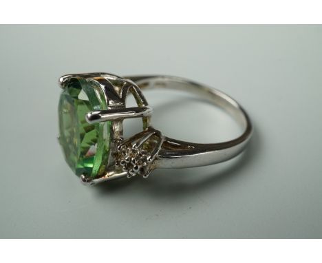 A contemporary fern green quartz and white topaz dress ring, on sterling silver, size R 1/2, with certificate of authenticity