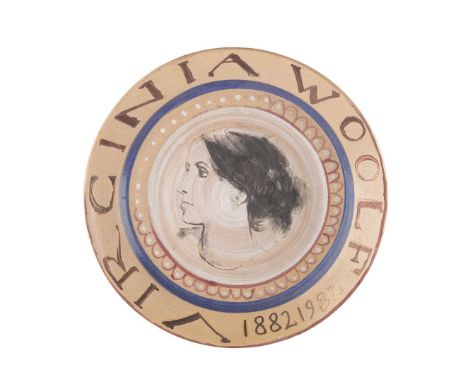  QUENTIN BELL (1910-1996) FOR FULHAM POTTERY VIRGINIA WOOLF COMMEMORATIVE PLATE, 1986 glazed earthenware, inscribed VIRGINIA 