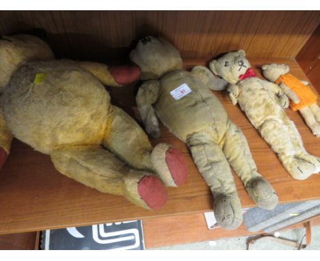 FOUR VINTAGE CHILDREN'S BEARS , INCLUDING TWO JOINTED EXAMPLES. (AF, SOLD AS DECORATIVE ITEMS ONLY)