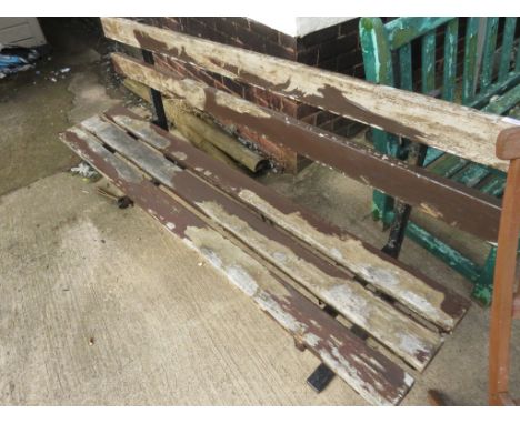 A METAL FRAMED PARK BENCH. (AF)