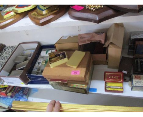 A collection of vintage razors to include Wilkinson and Gilette 