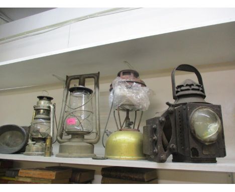 An original Nier Feuerhand oil lamp, a Chalwyn Pilot oil lamp and other lamps 