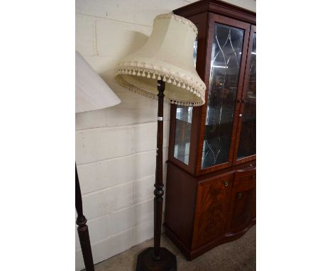 DARK WOOD STANDARD LAMP WITH SHADE WITH OCTAGONAL BASE