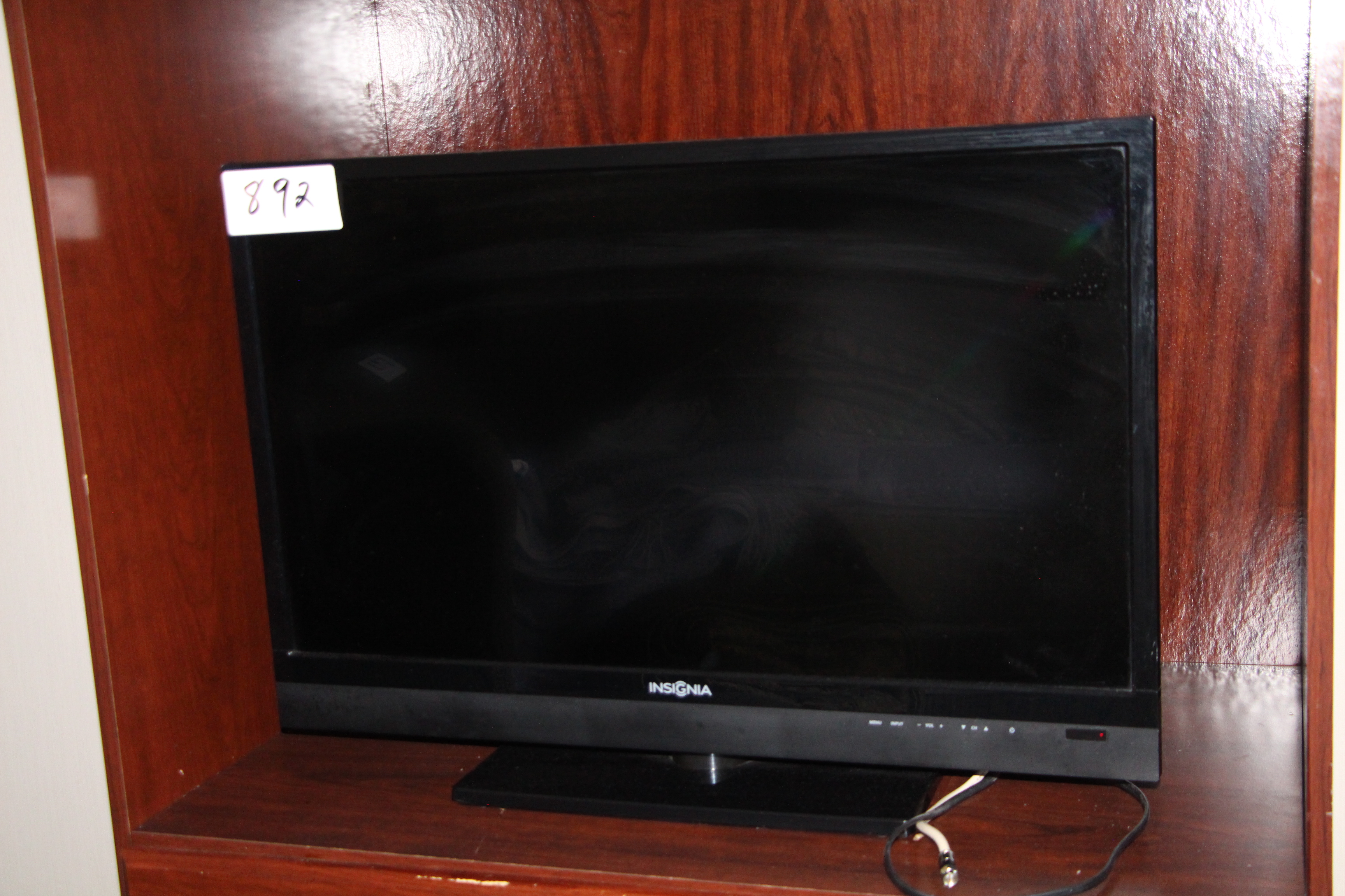 Insignia 32" LCD TV