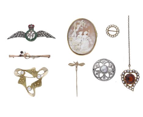 A small collection of brooches, comprising an early 20th century garnet and half-pearl witch’s heart brooch, mounted in 15ct 