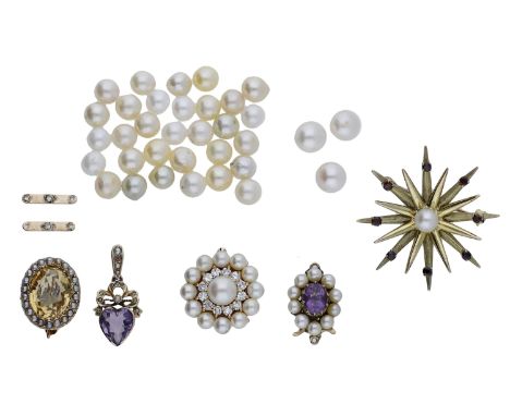 A small collection of jewellery, comprising a 9ct gold cultured pearl and brilliant-cut diamond clasp, a 9ct gold amethyst an