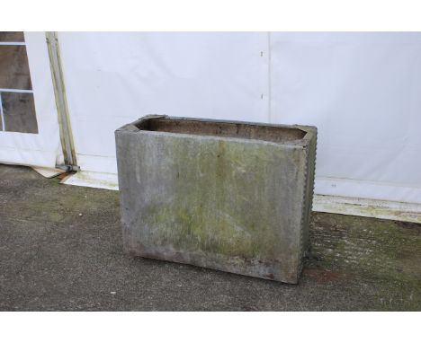  A galvanised metal rivetted water tank/planter. Rivets to the sides complete with a tap, appears watertight, H70cm x W90cm x