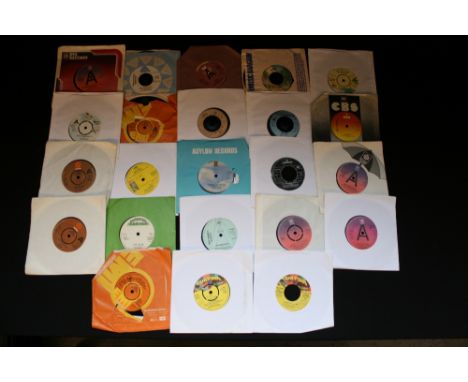 FUNK/SOUL - Great pack of 23 x 7" singles to include many promos and rare sides. Artists/titles to include The Headhunters - 