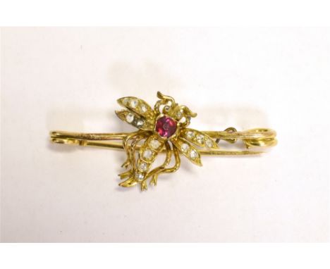 OLD CUT DIAMOND AND RUBY WINGED INSECT STOCK PIN BROOCH Length 3.8cm. Working safetypin clasp (slight warp to back). Gross We