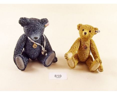 Two Steiff ceramic bears