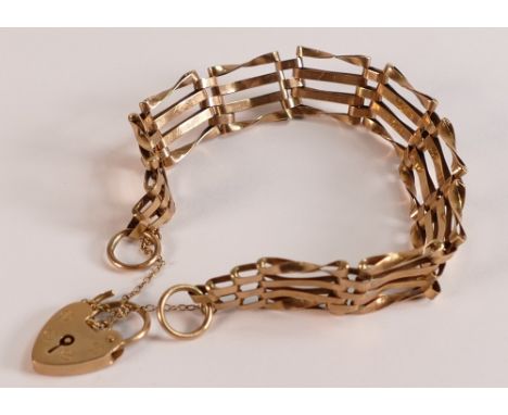 9ct gold gate bracelet, 10.6g. 