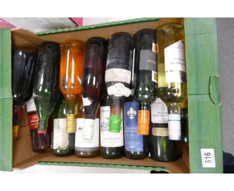 A collection of Vintage Wines to include Cortebella Pinot, Mangrove Jack, 2006 Campaneo, Calloway Crossing, Chateau Fontenill