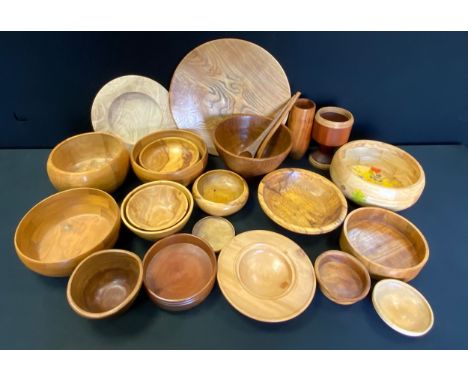 A polished light wood fruit bowl;  others;  vases. platters, etc. 