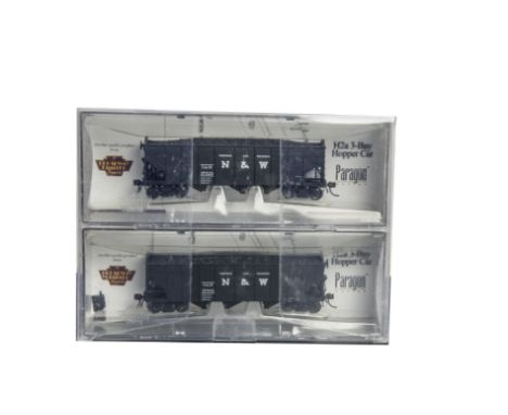 Broadway Ltd Imports HO Gauge Norfolk and Western Three Bay Hopper Cars, a pack of six, 804, H2A Hopper Cars in black livery 