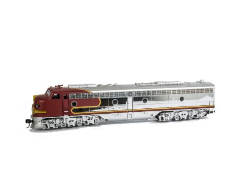 Aristo-Craft Trains G Scale American EMD Diesel  Locomotive, boxed 23609 EMD E8 Santa Fe locomotive No 81 in silver and red l