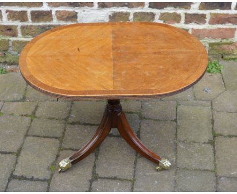 Reproduction Regency wine table