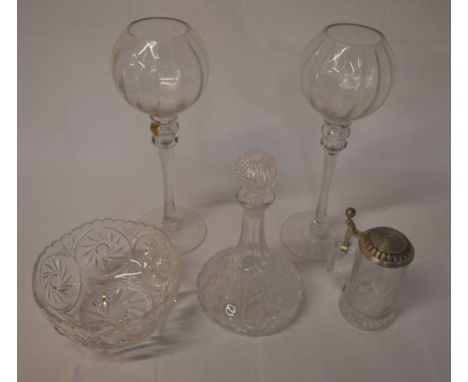 Various glassware including a ships decanter