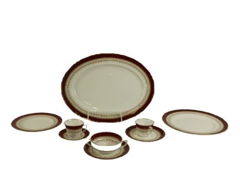A good Royal Worcester porcelain&nbsp;Dinner / Tea Service,&nbsp;Regency pattern, comprising a large oval Meat Platter, 8 Din