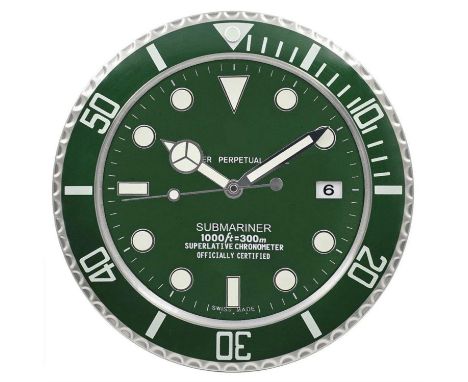 Bearing 'Rolex Submariner' apon having subsiduary date dial, luminous baton hands, sweep seconds hand, mineral crystal glass 