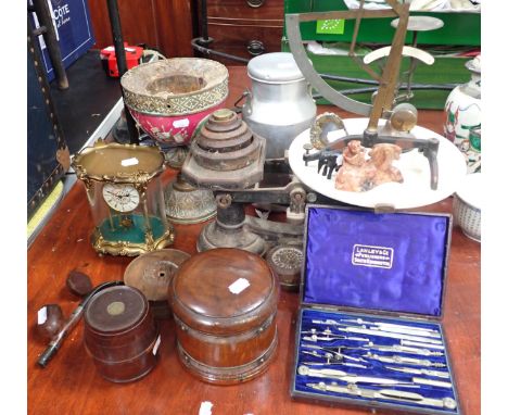 A BOXED SET OF DRAWING INSTRUMENTS together with a collection of wood and metal items including scales 