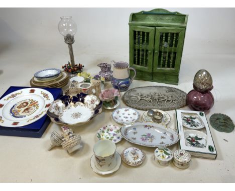 Miscellaneous ceramics and a spice rack. 