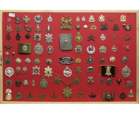 COLLECTION OF BRITISH MILITARY CAP AND EPAULETTE BADGES AND BELT BUCKLESbrass, plastic and other examples, from regiments inc