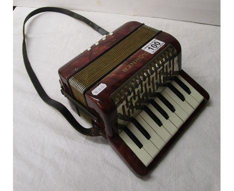 Hohner Mignon accordion