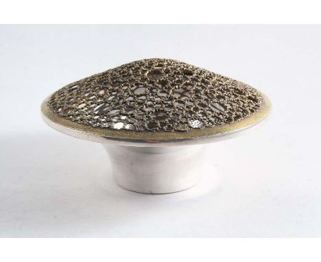 A CONTEMPORARY SMALL ROSE BOWL of plain flaring form with a gilt, reticulated, domed grille, by Stuart Devlin, London 1973;  