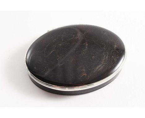 A QUEEN ANNE/GEORGE I MOUNTED TORTOISESHELL SNUFF BOX oval, with a stand-away hinge and a slightly domed cover, unmarked, 171