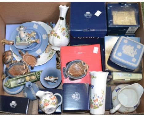 Ceramics - Wedgwood Jasperware; Wade Tom and Jerry, Disney Lady and the Tramp, other Whimsies; Aynsley; Border Fine Arts, box