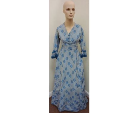 Vintage & Designer Clothing, Accessories and Textiles - Victorian period dress Condition Report Click here for further images