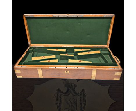 Two-tier case for hunting weapons from the property of Napoleon III, workshop of Gastinne-Renette. Excellently preserved wood