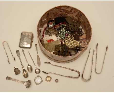 A small collection of silver, plate and costume jewellery, to include Birmingham silver cigarette case, silver spoons, badge 