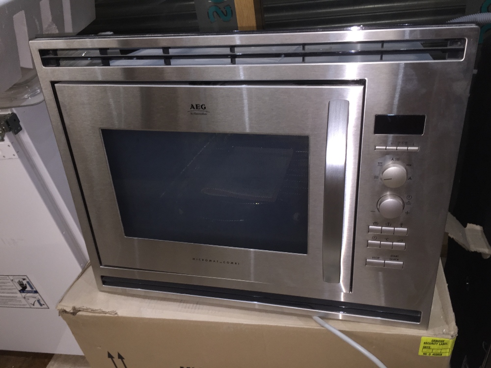 AEG MCC 3881 EM Combi Builtin (Microwaves + Grill + Convention
