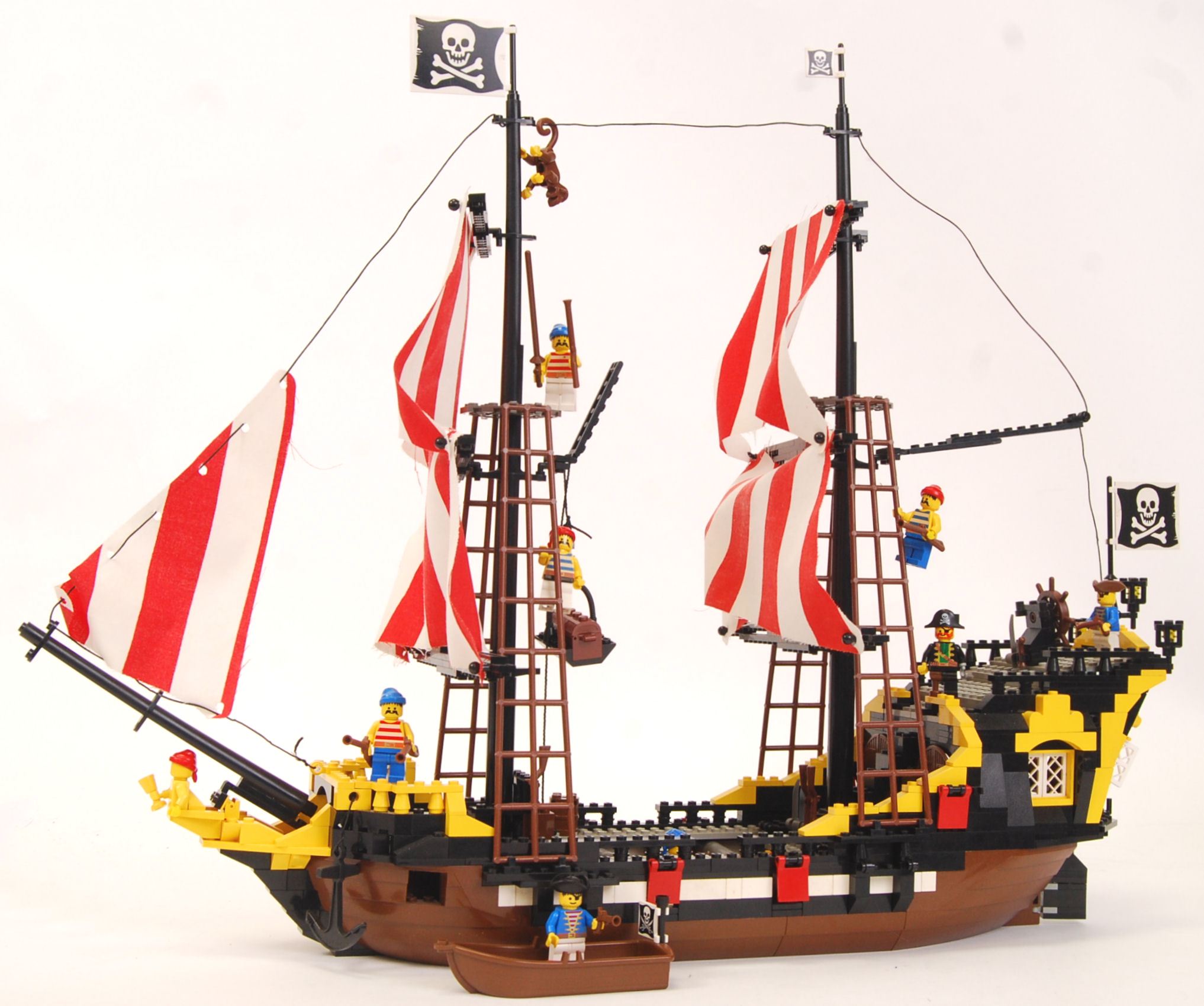 A rare original vintage Lego Legoland Pirates set ' Black Seas ...