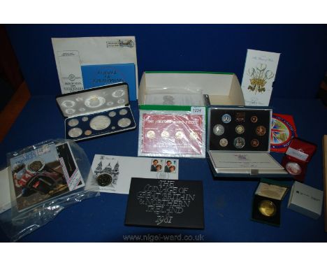 Miscellaneous commemorative Coins including sets, first day cover with Crown, Royal Wedding 1981, Isle of Man Queen Mother Cr