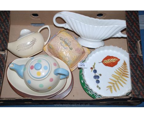 A quantity of china including Carltonware 'Australian' teapot, Royal Worcester flan dishes, plates, cheese dish, Arthur Woods